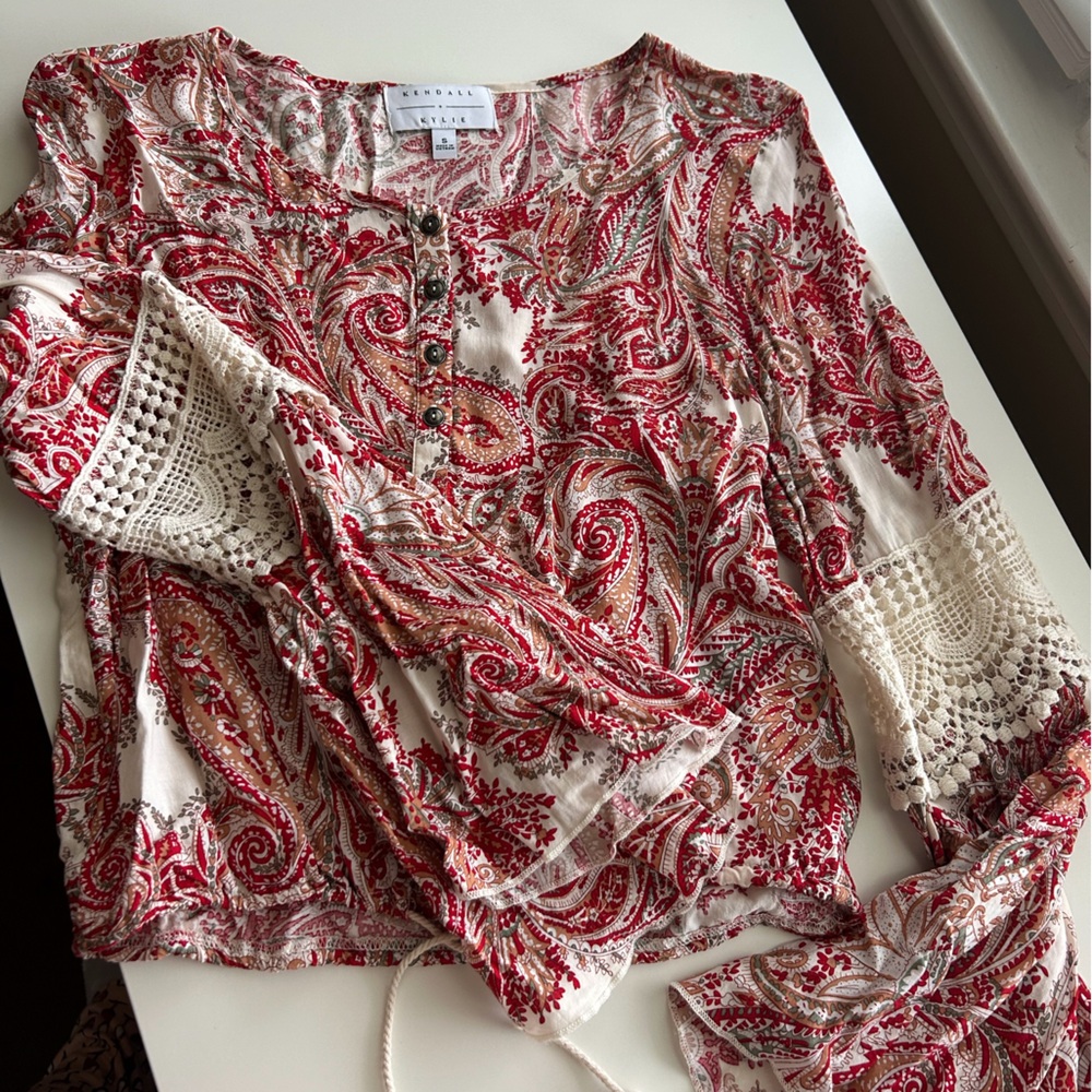Kendall and Kylie top